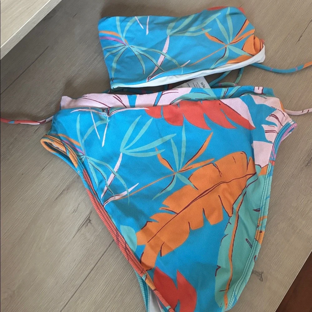 L*Space Bikini - Picture 2 of 3